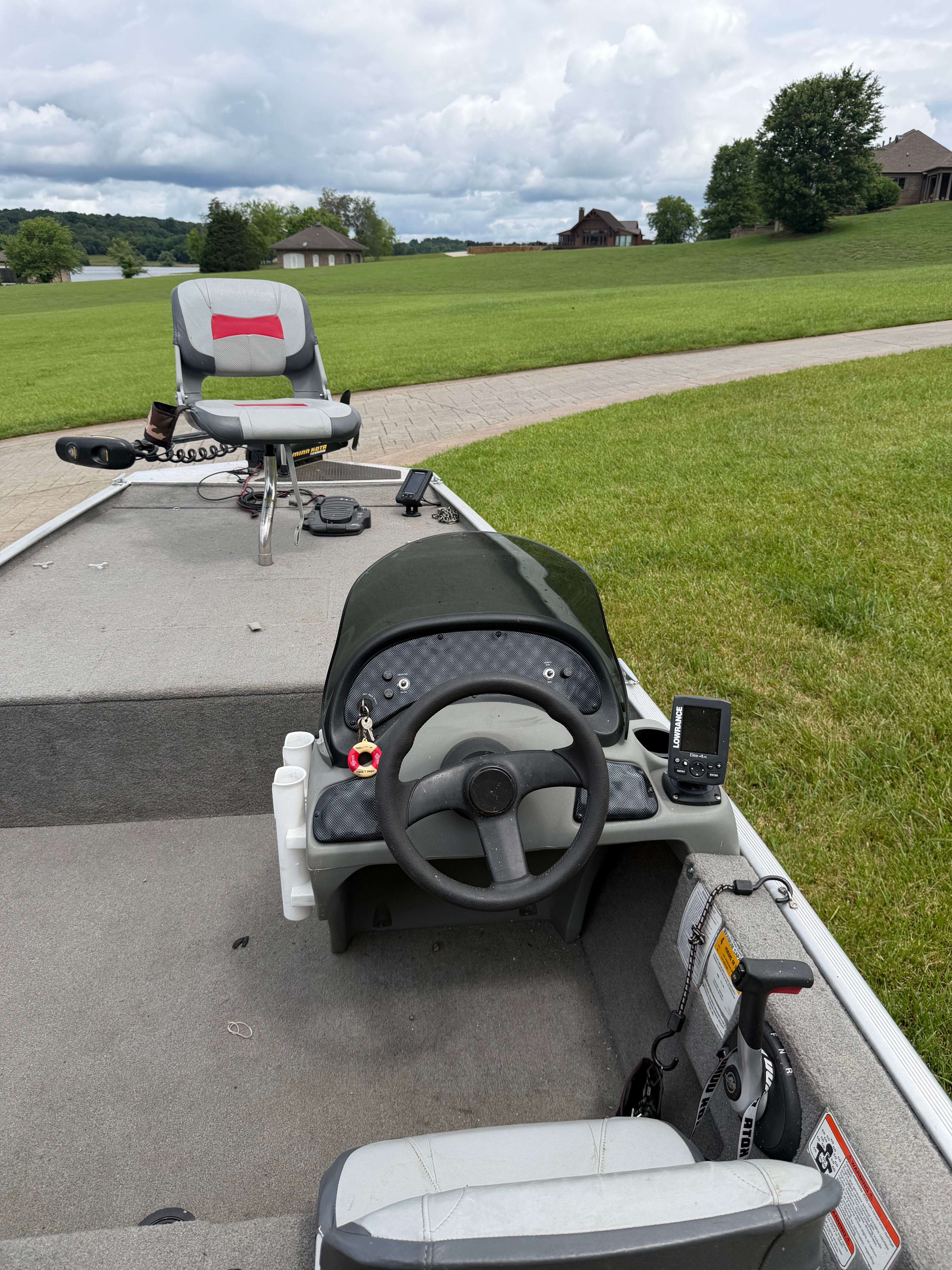 2012 Bass Tracker Pro 165 - 9