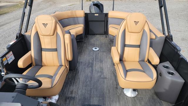 2025 Viaggio LAGO X 22U Tri-Toon (25" Tubes) - 15