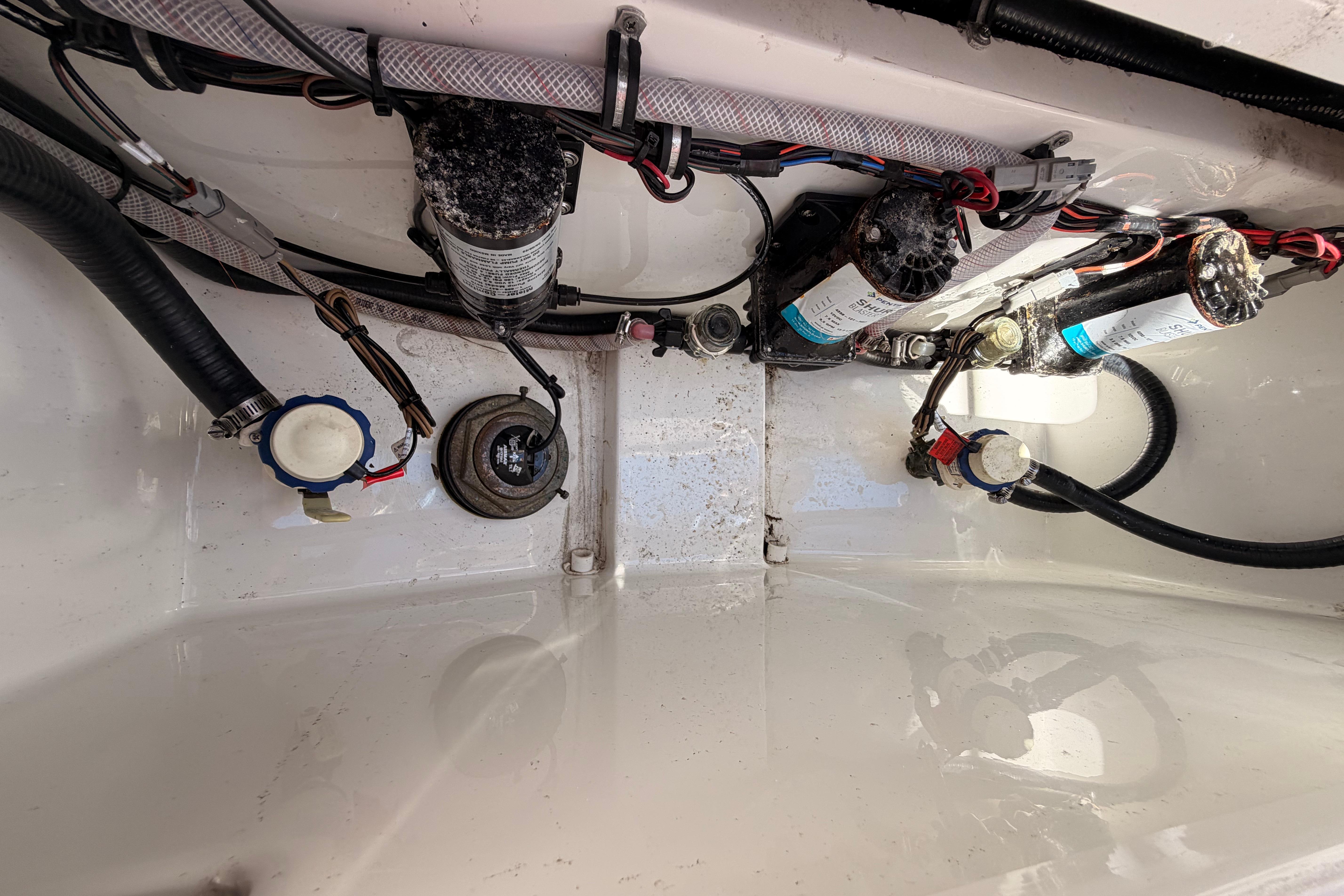 2024 Sea Hunt Gamefish 27 Coffin Box interior wiring and components.