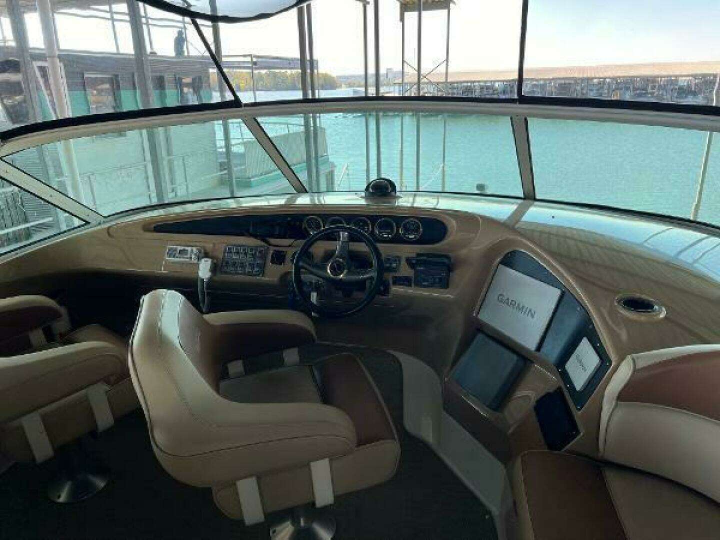 2001 Carver 450 Voyager Pilothouse - Image 29