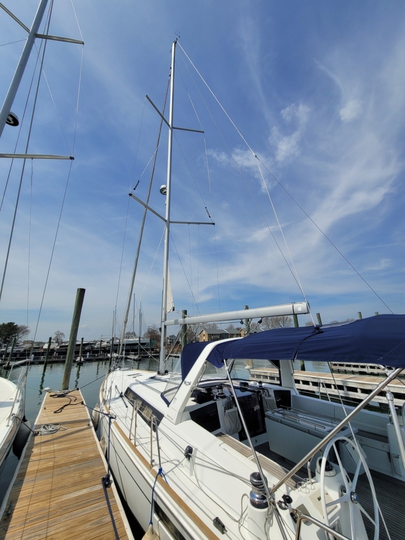 2015 Beneteau Oceanis 45 - Image 10