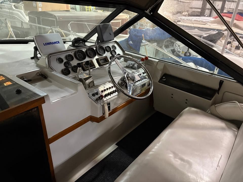 1986 Tiara Yachts 2700 Continental - 6