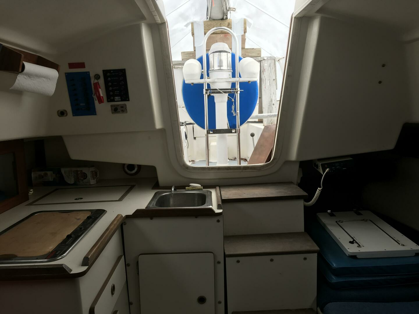 1977 Pearson 30 - Image 3