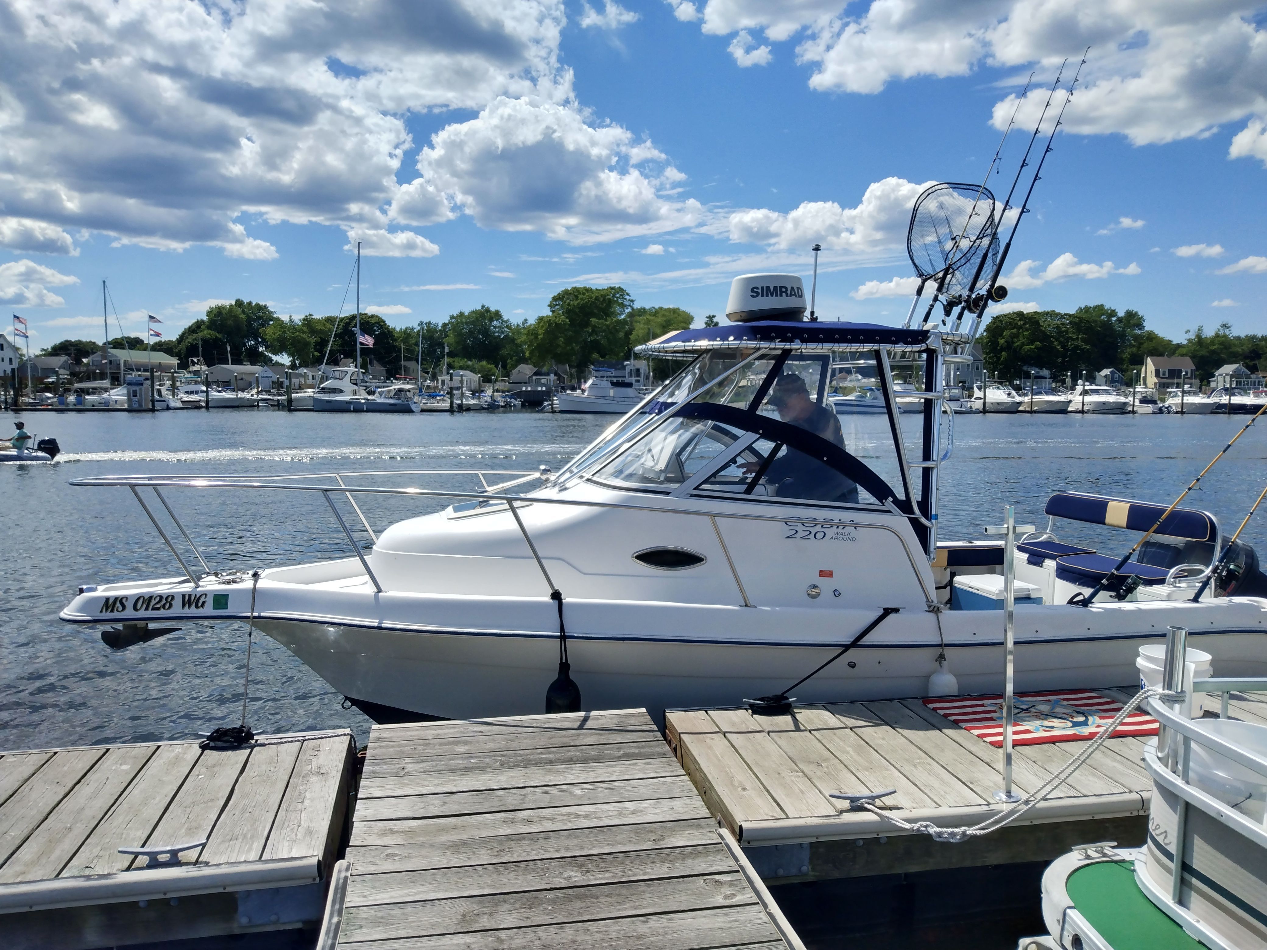 2000 Cobia 220 Walkaroud - 2