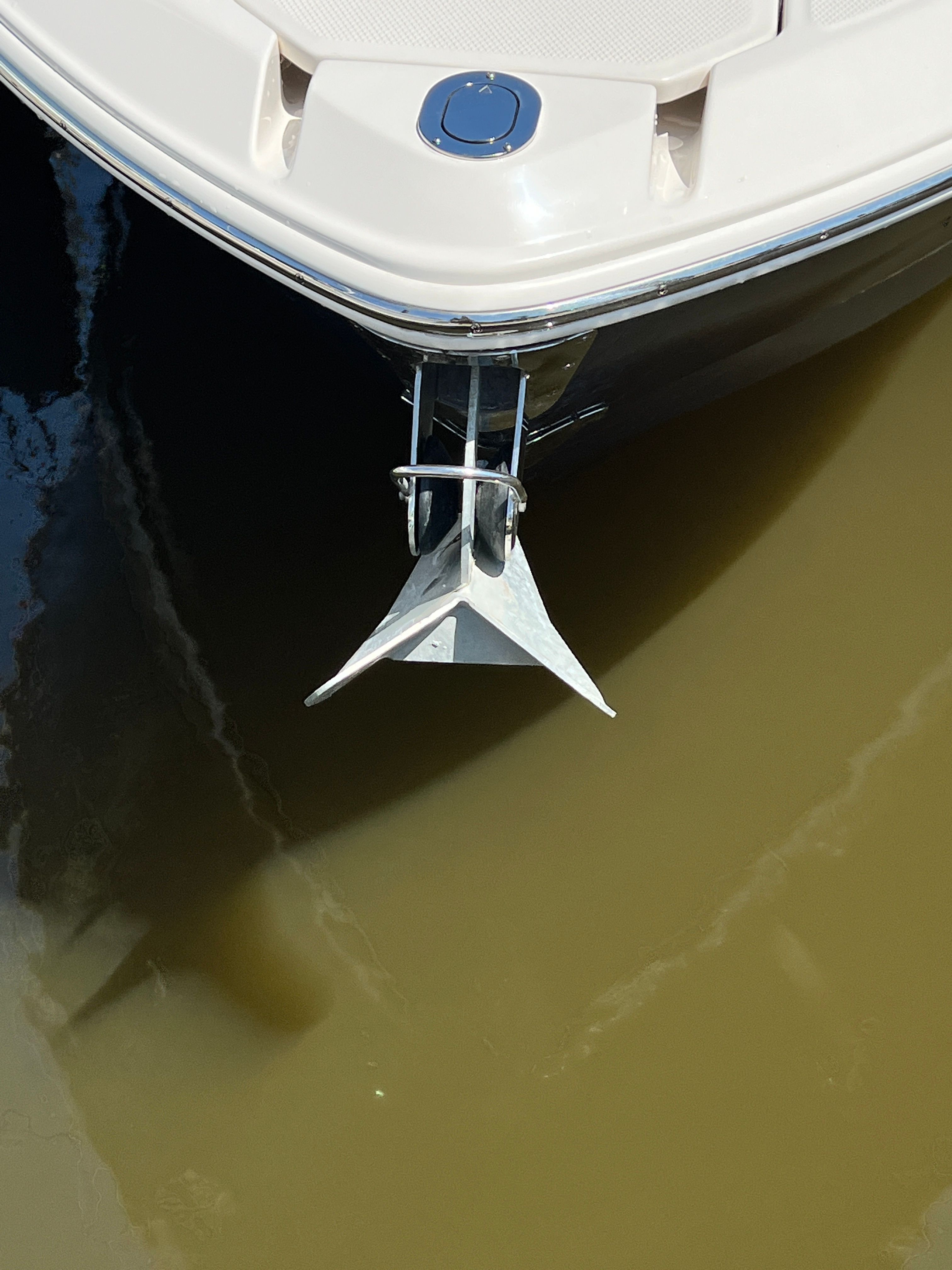 Bow anchor of a 2020 Chaparral 256 SSX boat in water.