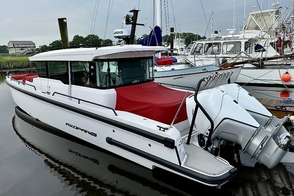 2021 Axopar 37 XC Cross Cabin