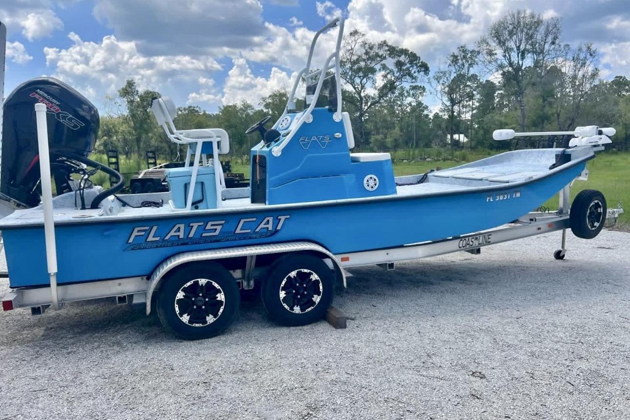 2022 Flats Cat 21'