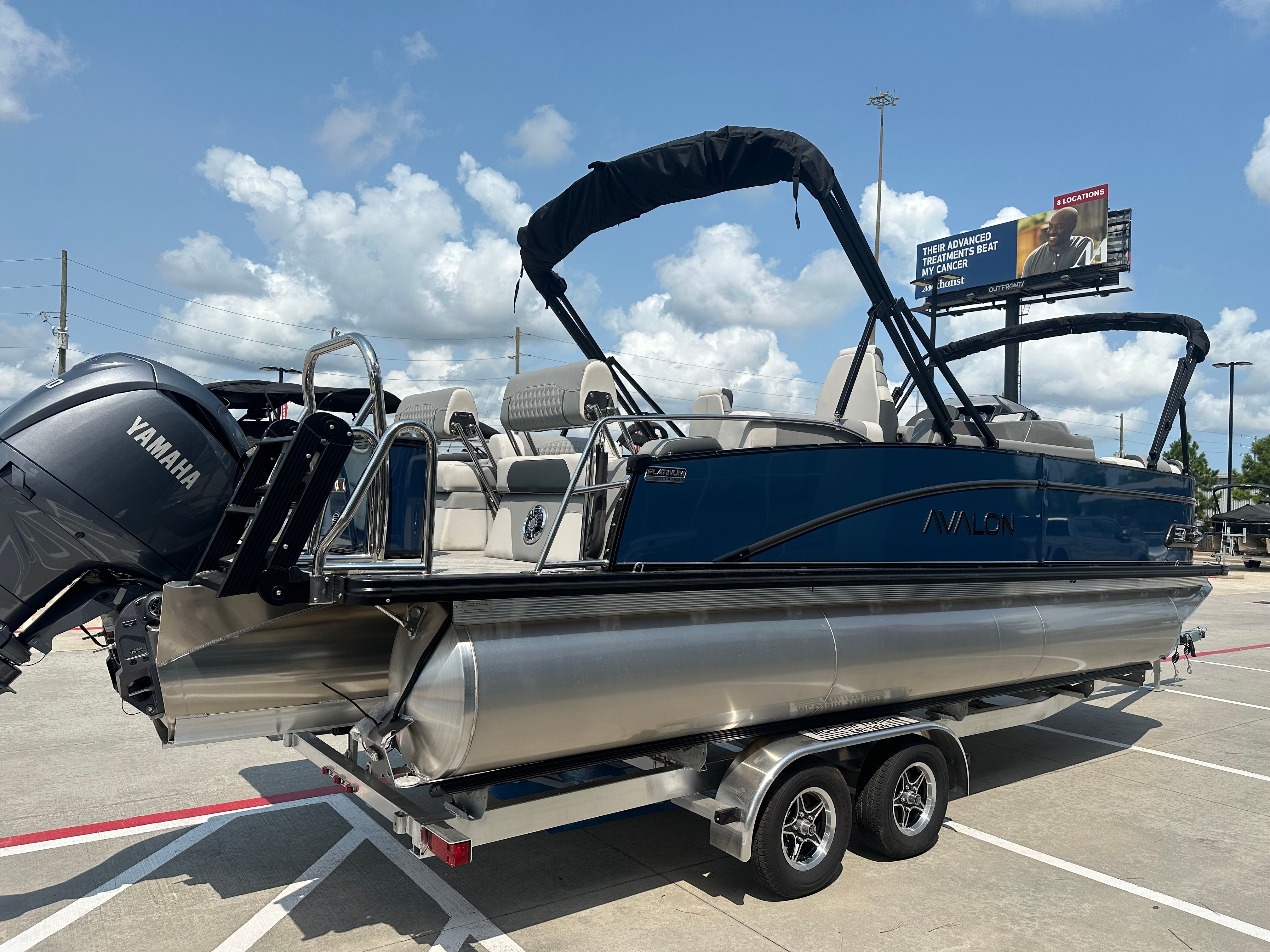2025 Avalon Catalina Quad Lounge Shift - 23' - 7