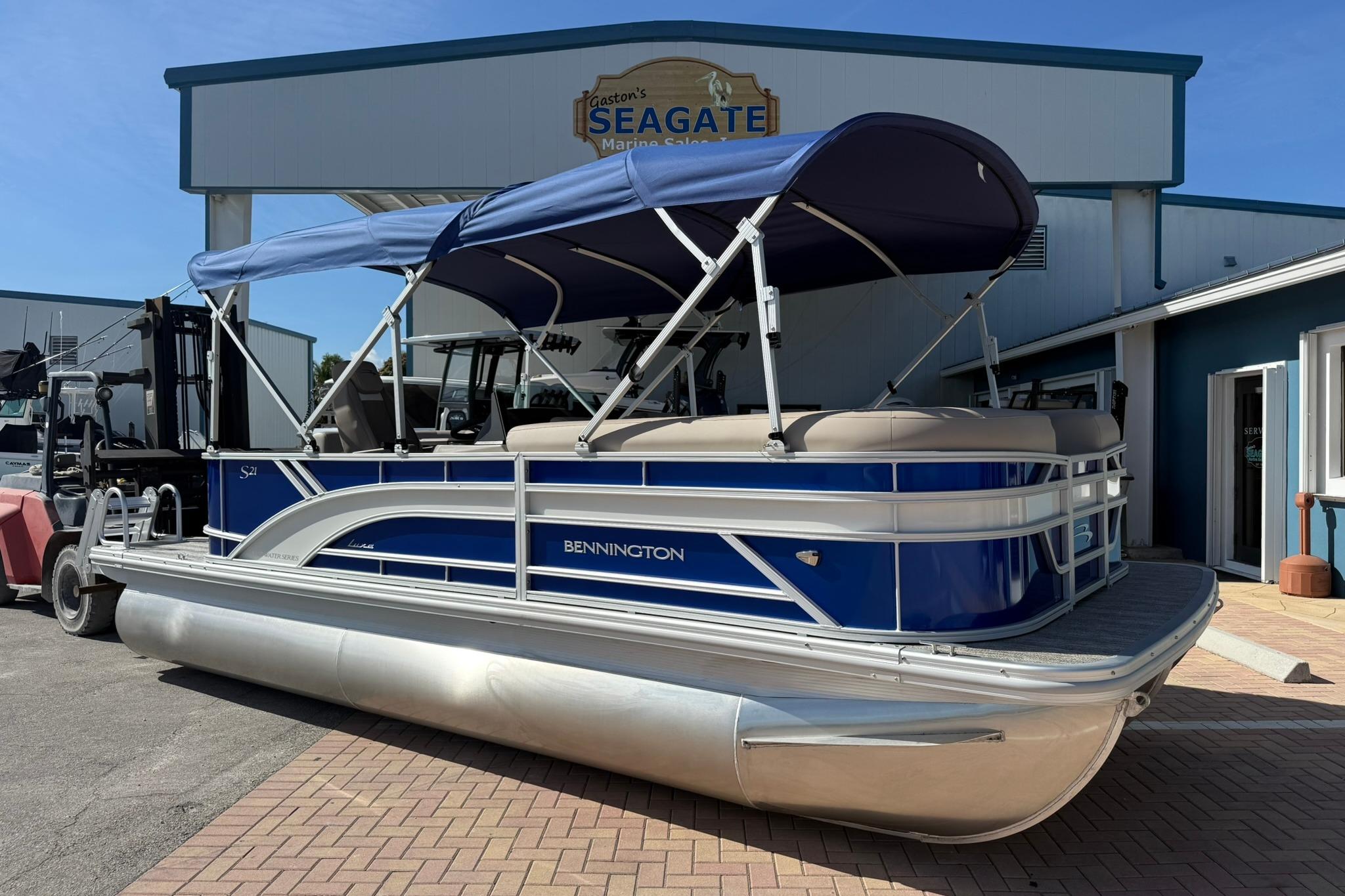 2026 Bennington S 21 SL