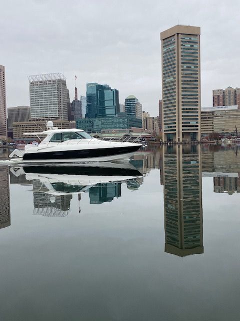 2012 Cruisers Yachts 48 Cantius