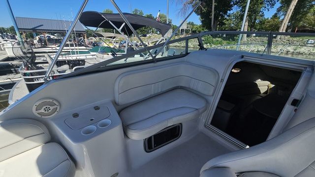 2000 Crownline 242 CR - 11