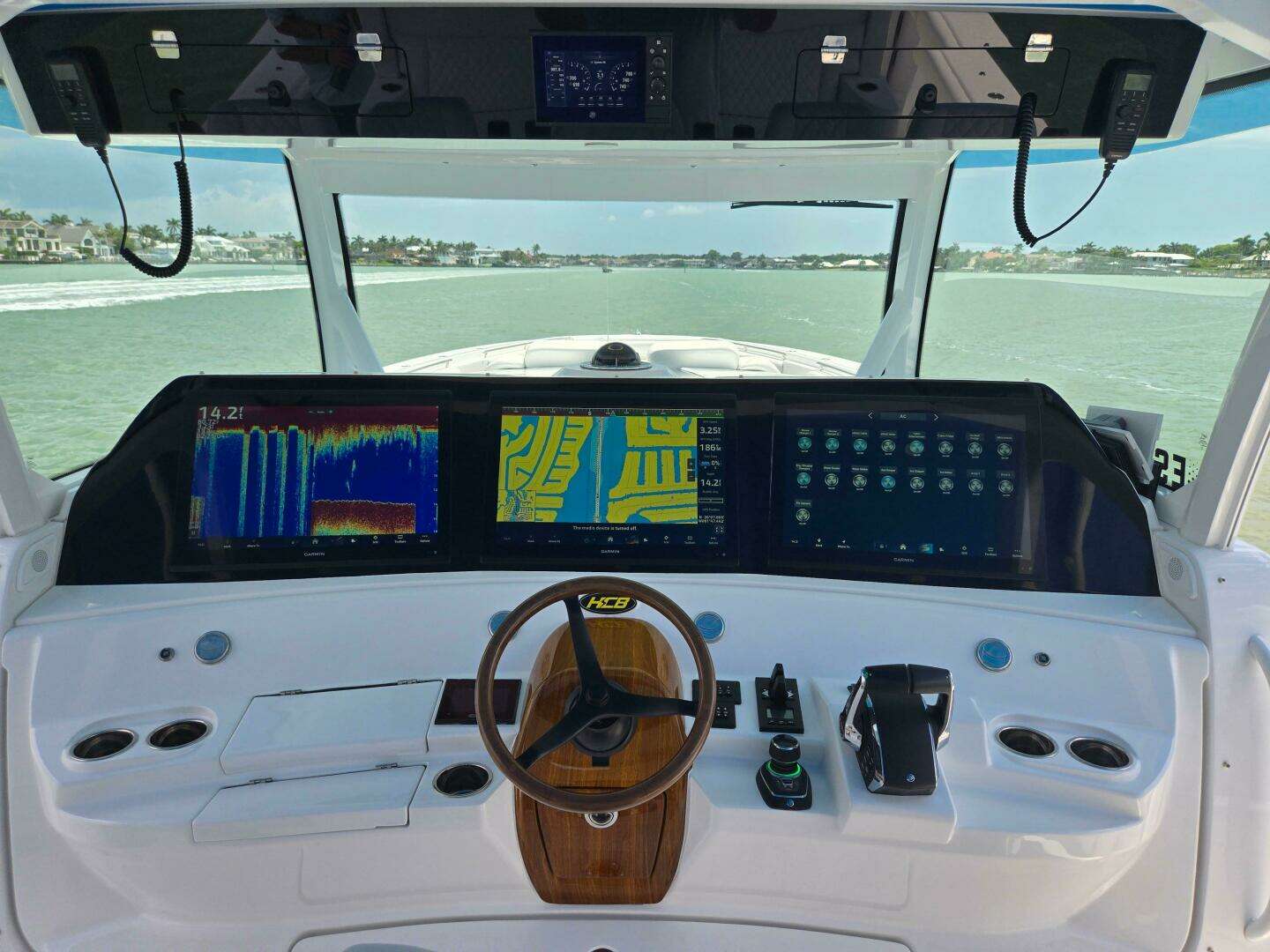 2024 HCB 65 Estrella - Image 12