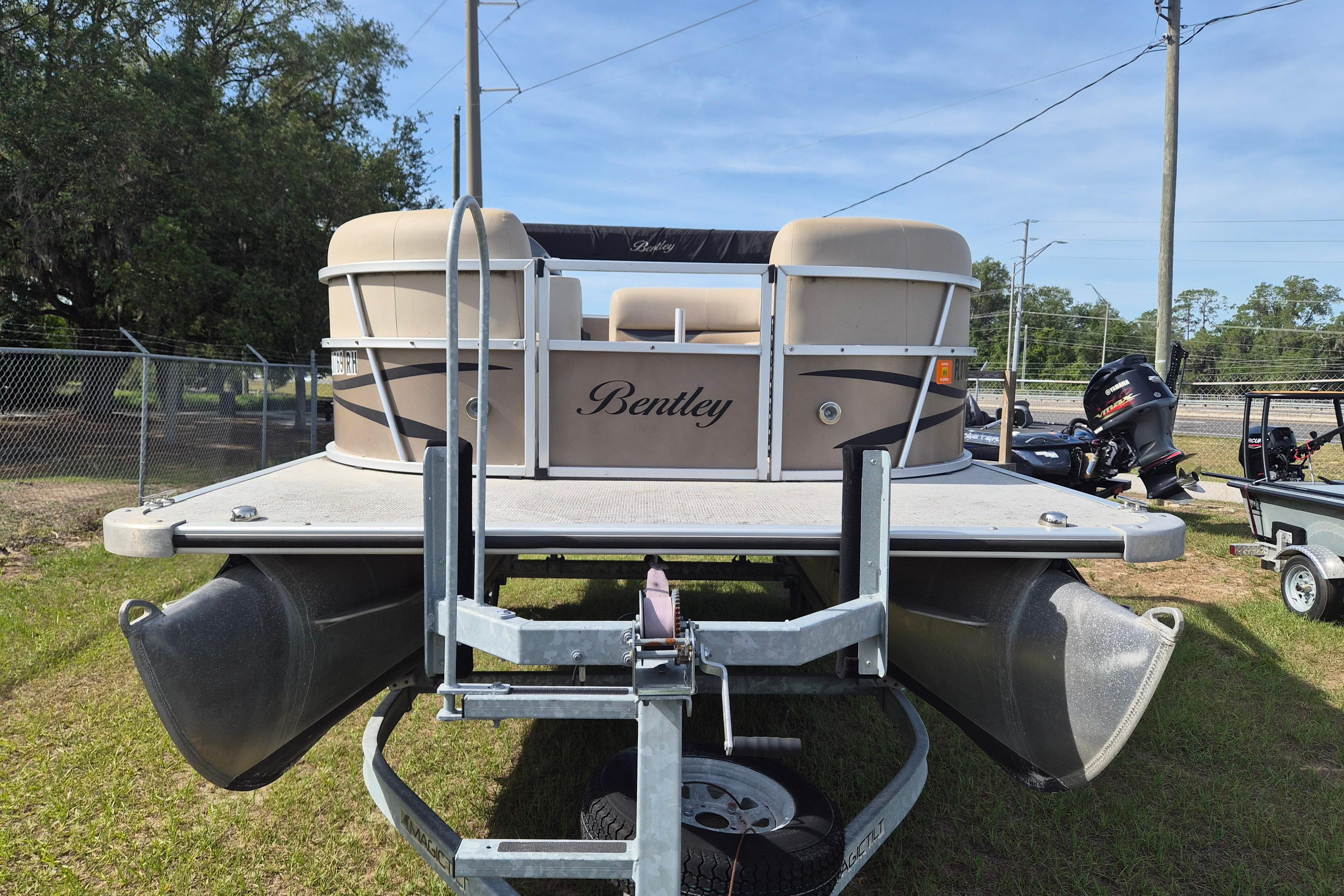 2018 Bentley Pontoons 180 CRUISE