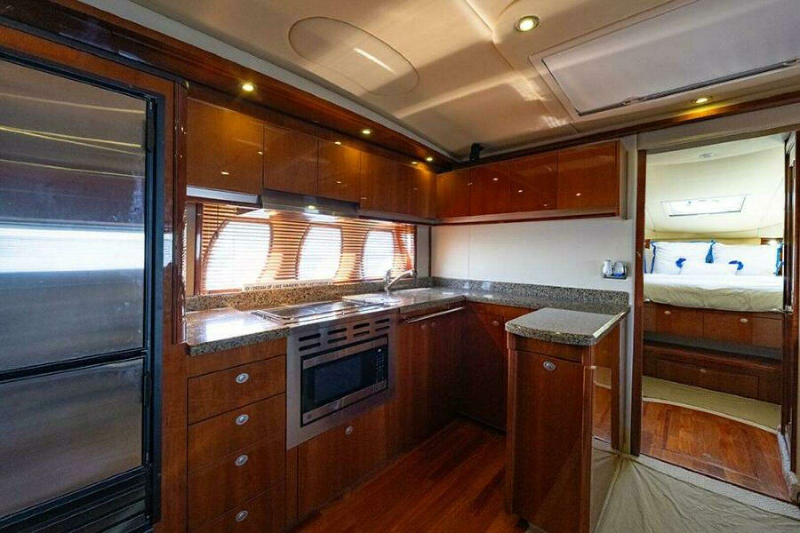 2007 Sea Ray 48 Sundancer - Image 27