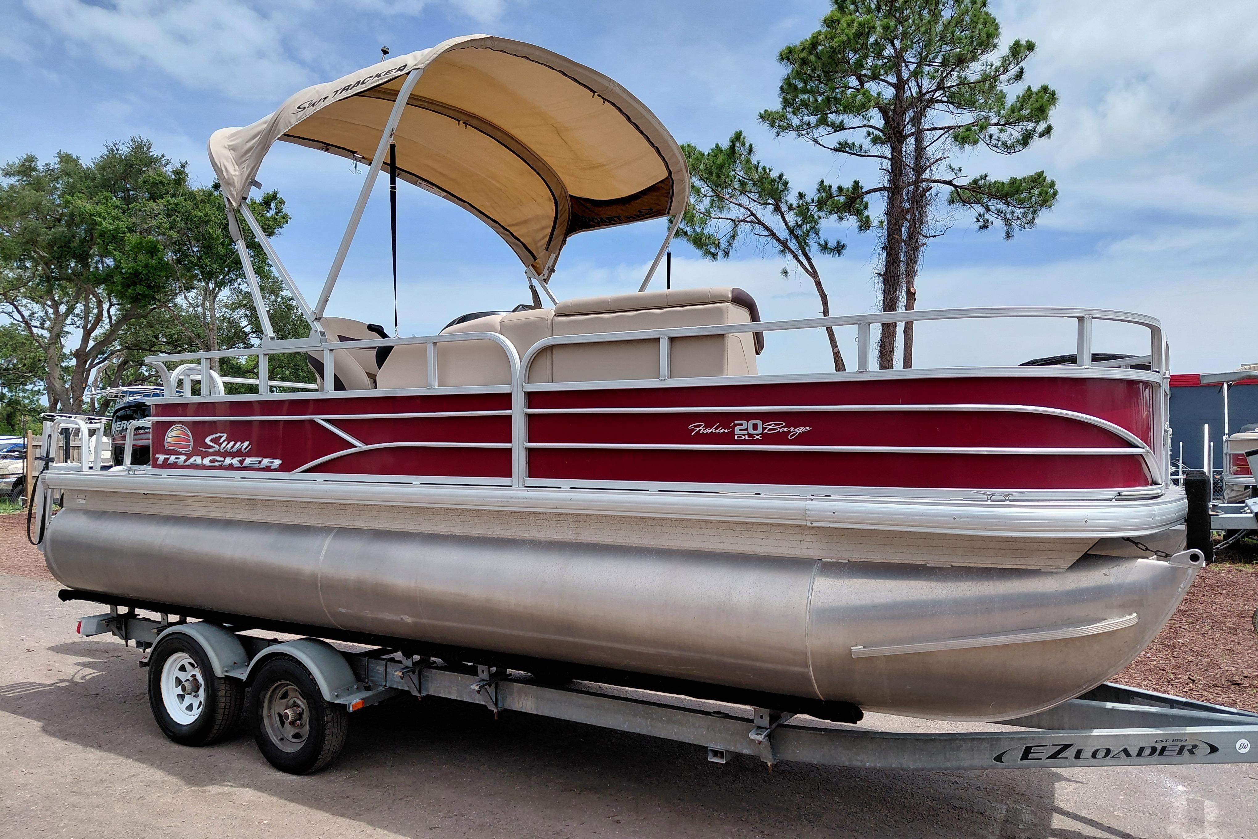 2018 Sun Tracker Fishin' Barge 20 DLX
