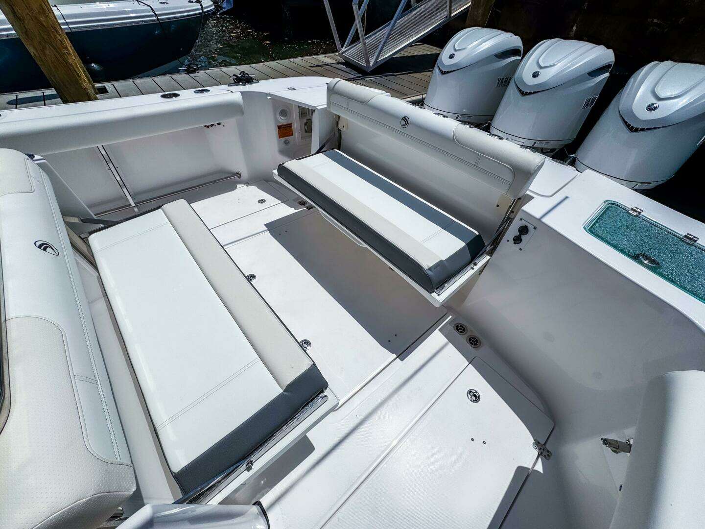 2025 Edgewater 370CC - Image 14