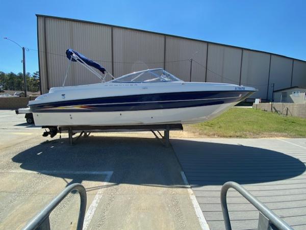 2005 Bayliner 249
