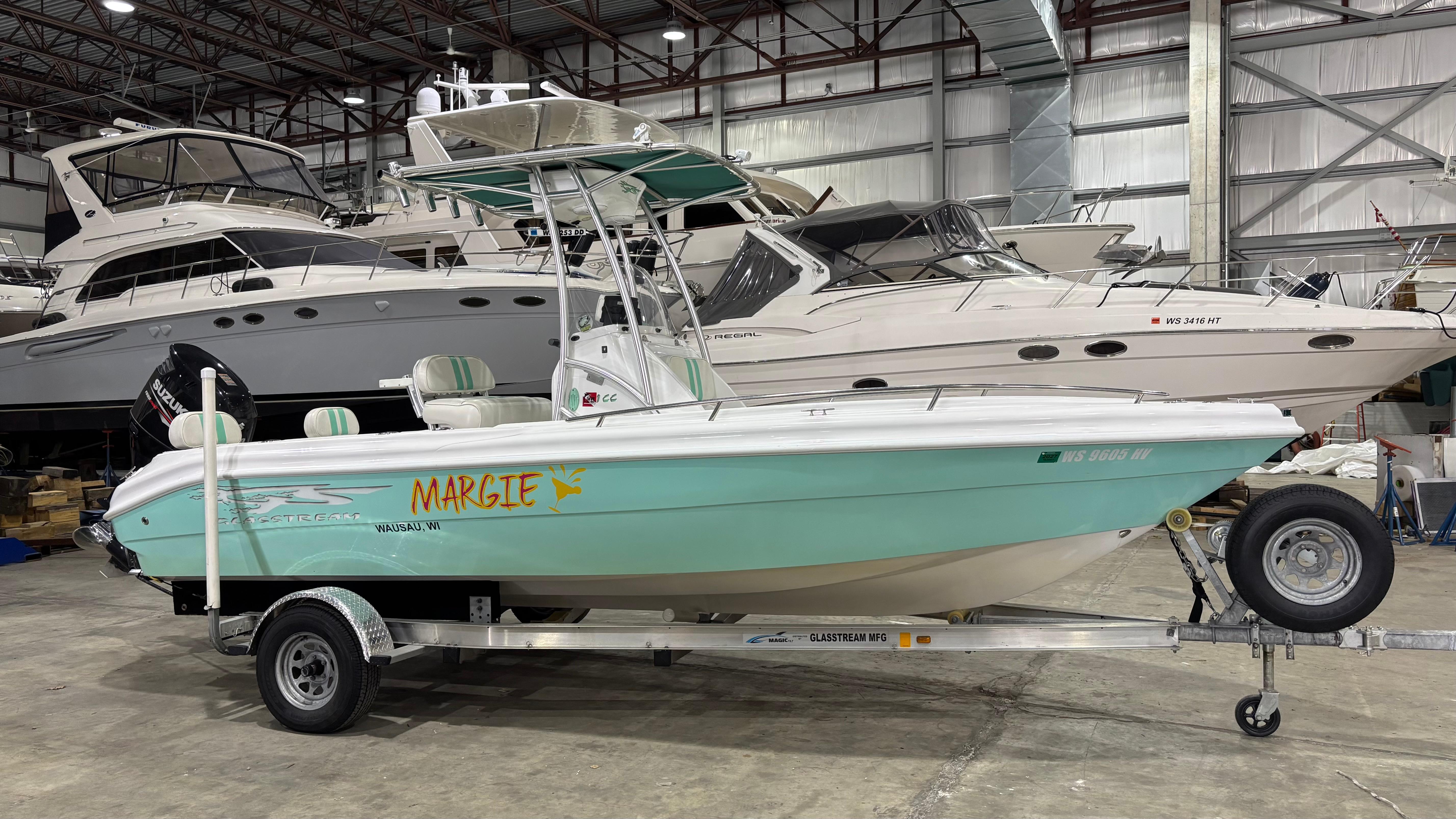 2012 Glasstream 221 CC