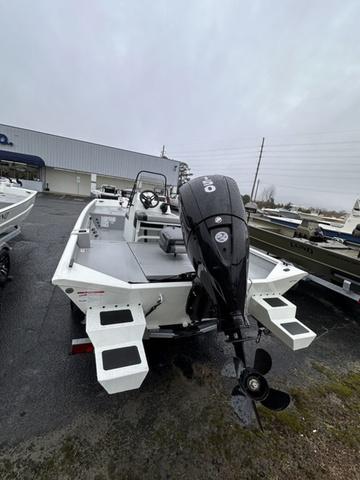 2024 Lund 2070 Predator CC - 7