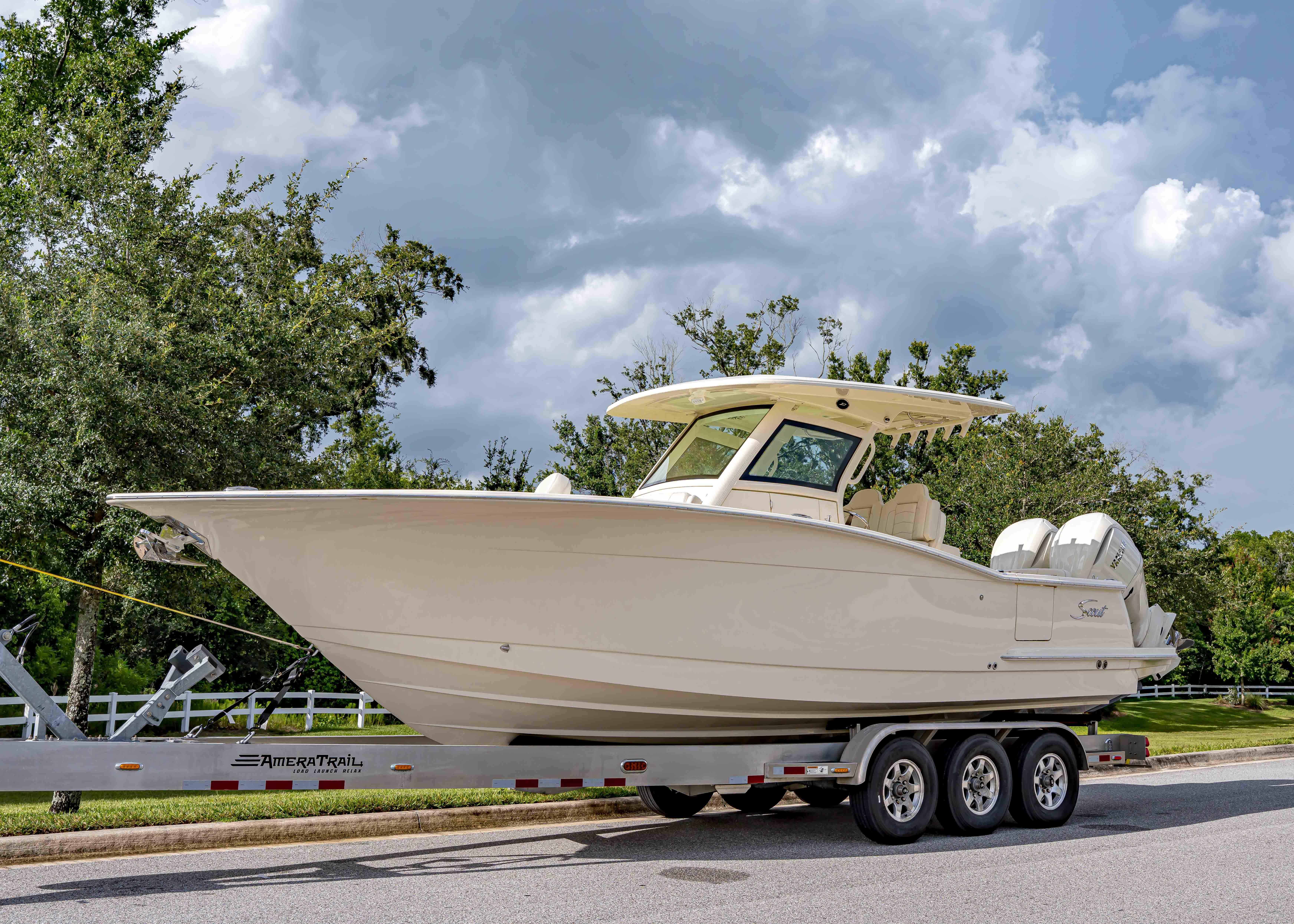 2026 Scout 305 LXF