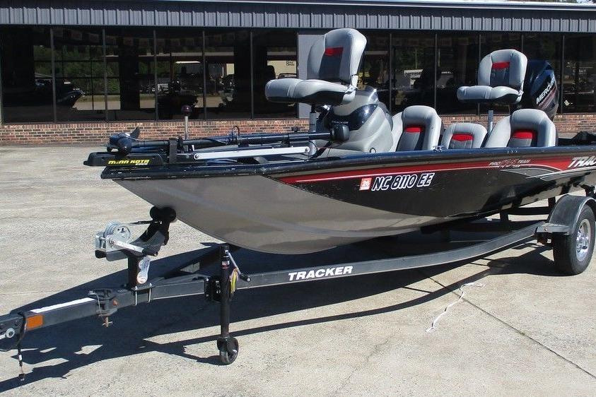 2017 Tracker Pro Team 175 TXW fishing boat on trailer, parked outdoors.
