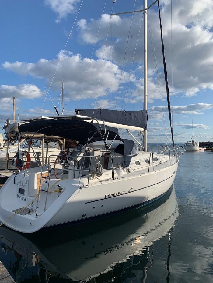 2007 Beneteau Oceanis Clipper 323