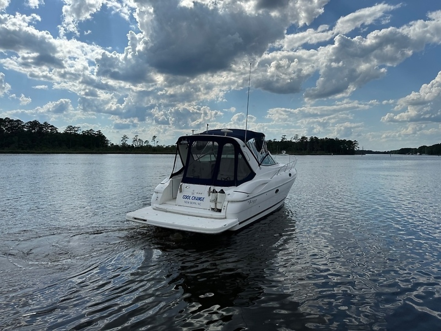 2004 Cruisers Yachts 320 Express - Image 22