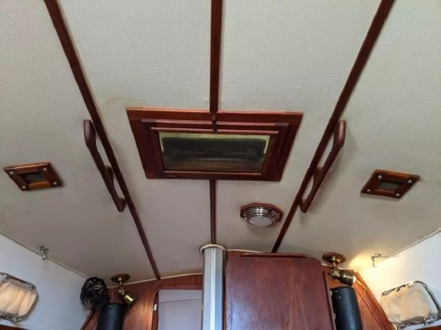 1990 Caliber 33 - 4
