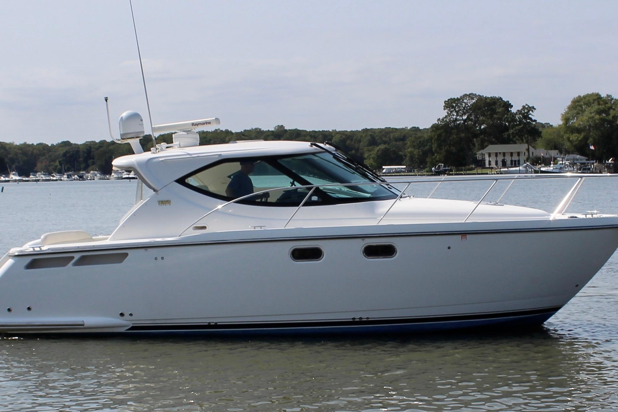 2008 Tiara Yachts 3500 Sovran