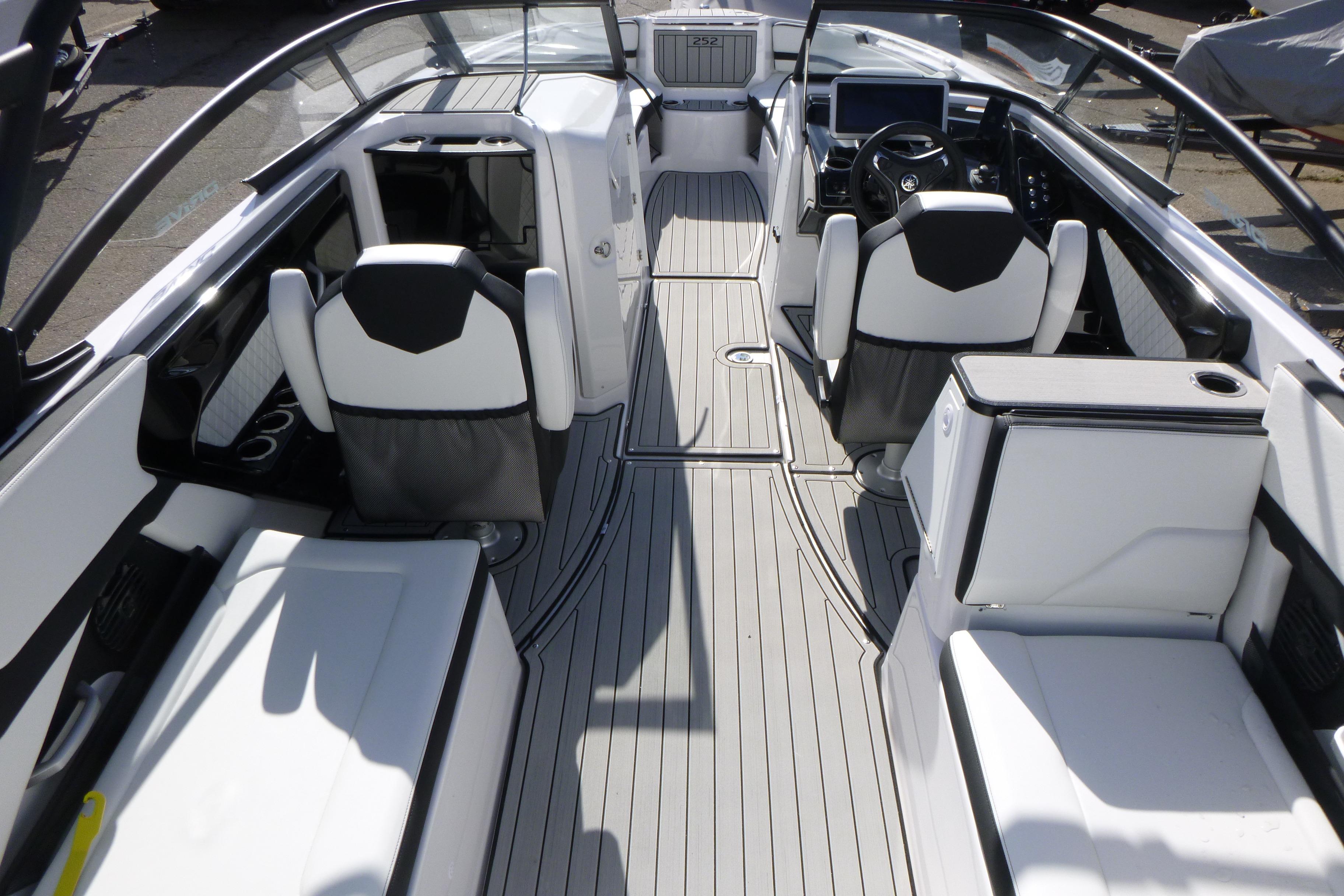 2026 Yamaha Boats 252SD interior with sleek seating and modern dashboard design.