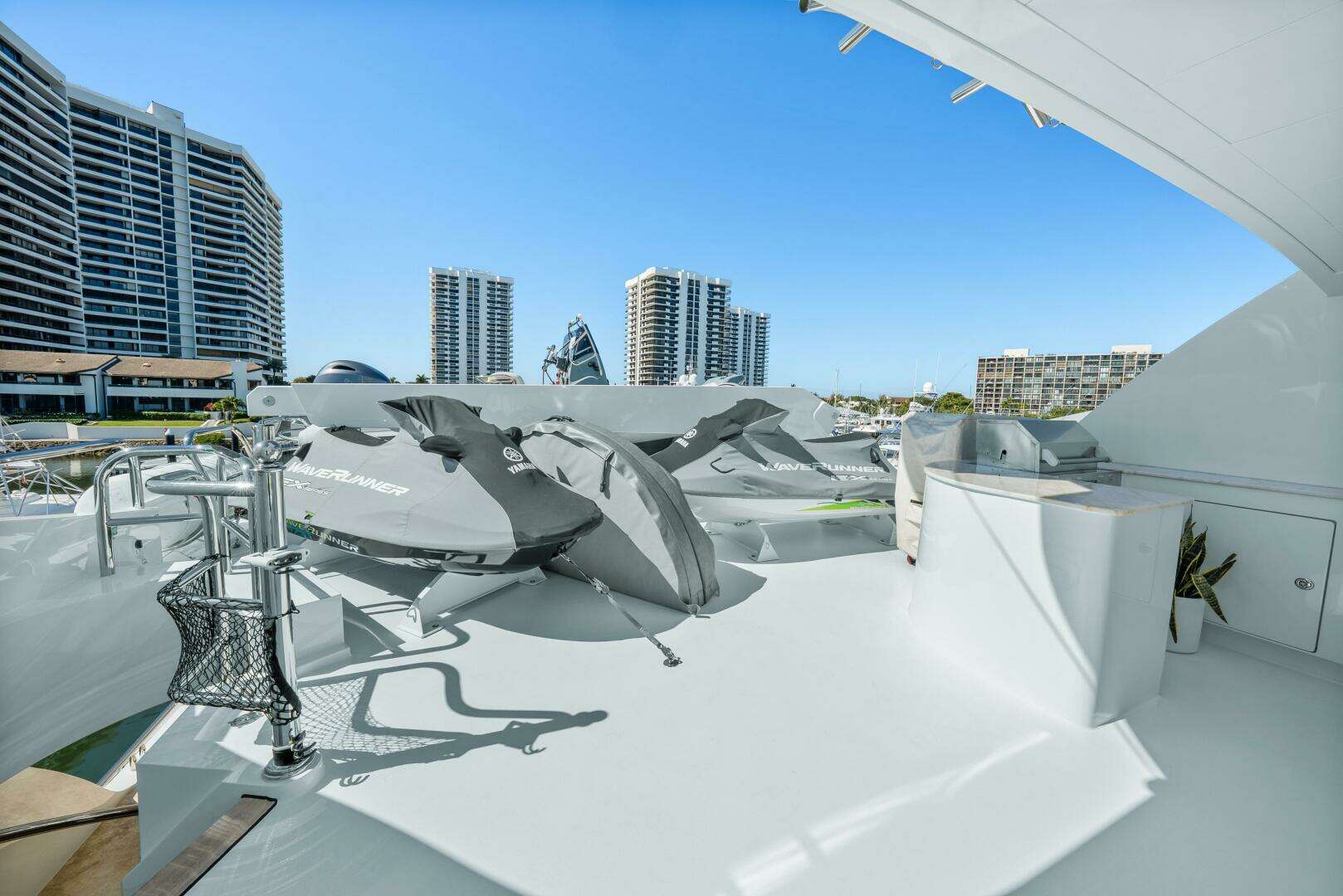 2005 Trinity Yachts Tri-Deck - Image 54