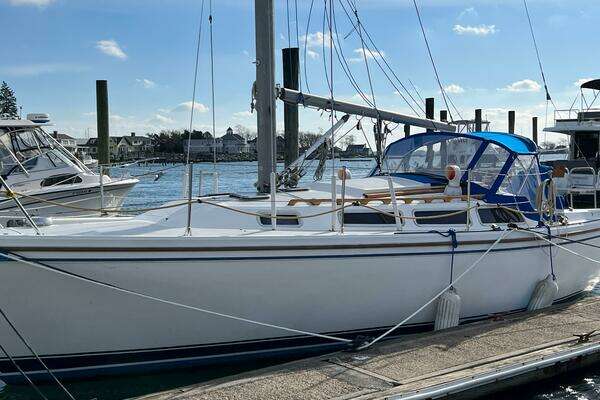 1985 Catalina 30
