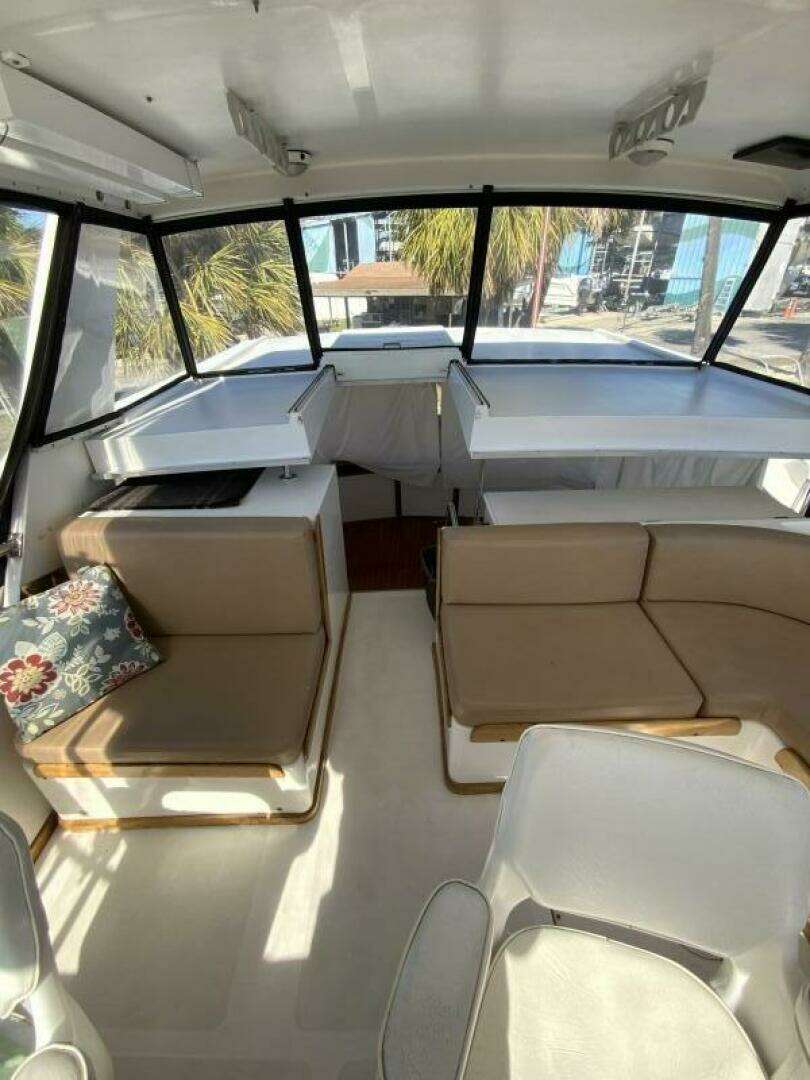 1987 President 41 Double Cabin Motor Yacht - Image 27
