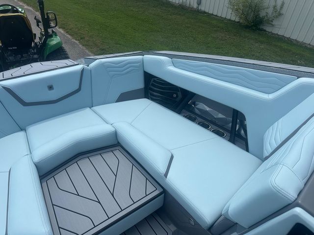 2026 Nautique G23 - 32