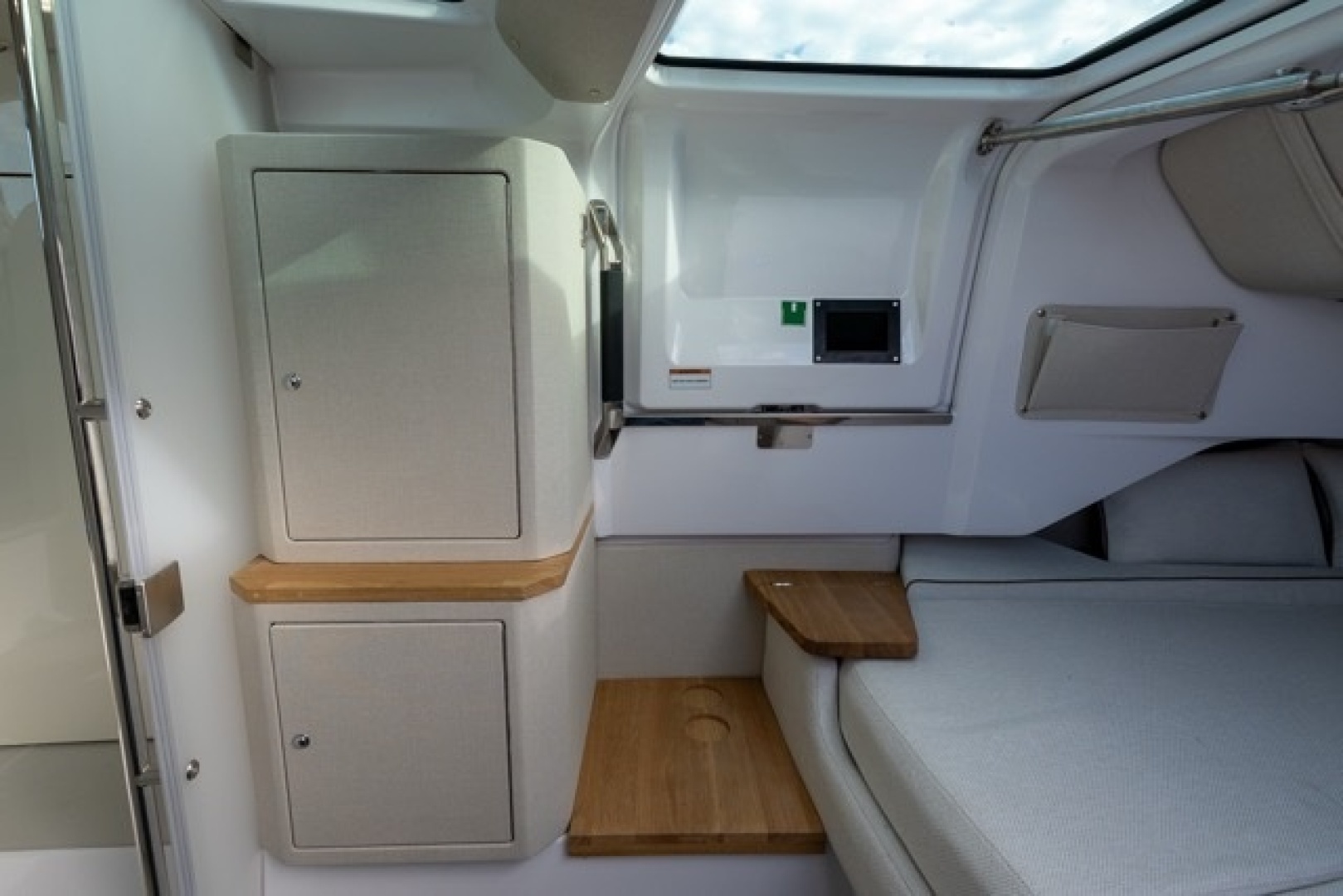 2026 Axopar Axopar 37 XC - Image 50