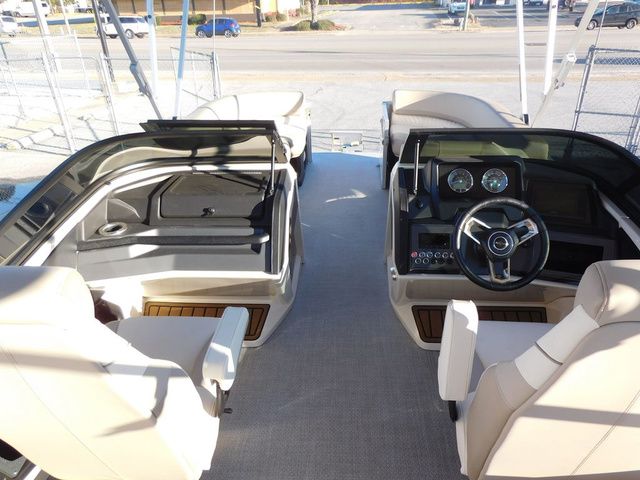 2026 Avalon Catalina Quad Lounger Shift Windshield 25 FT - 7