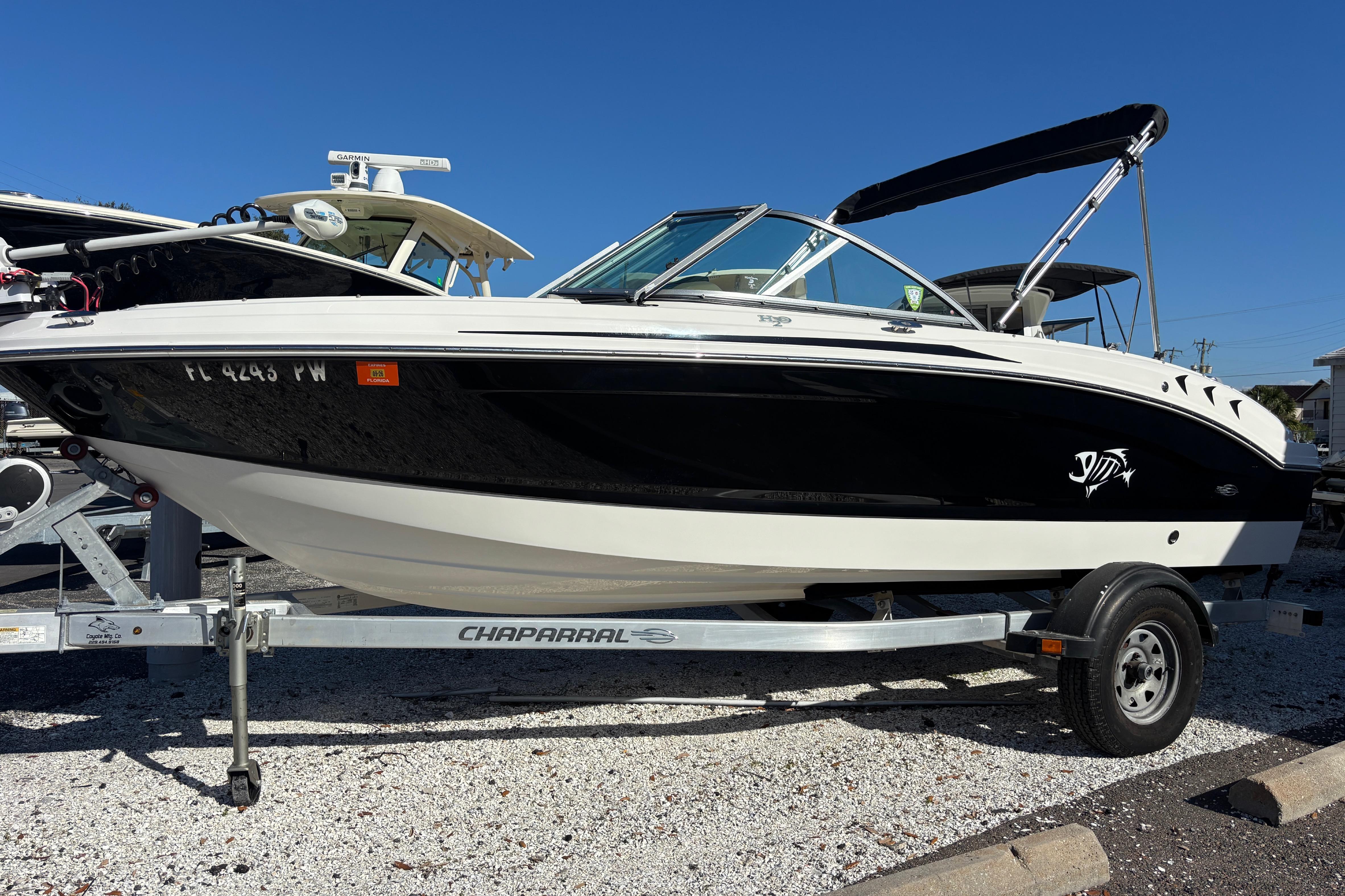 2015 Chaparral 19 H2O Sport