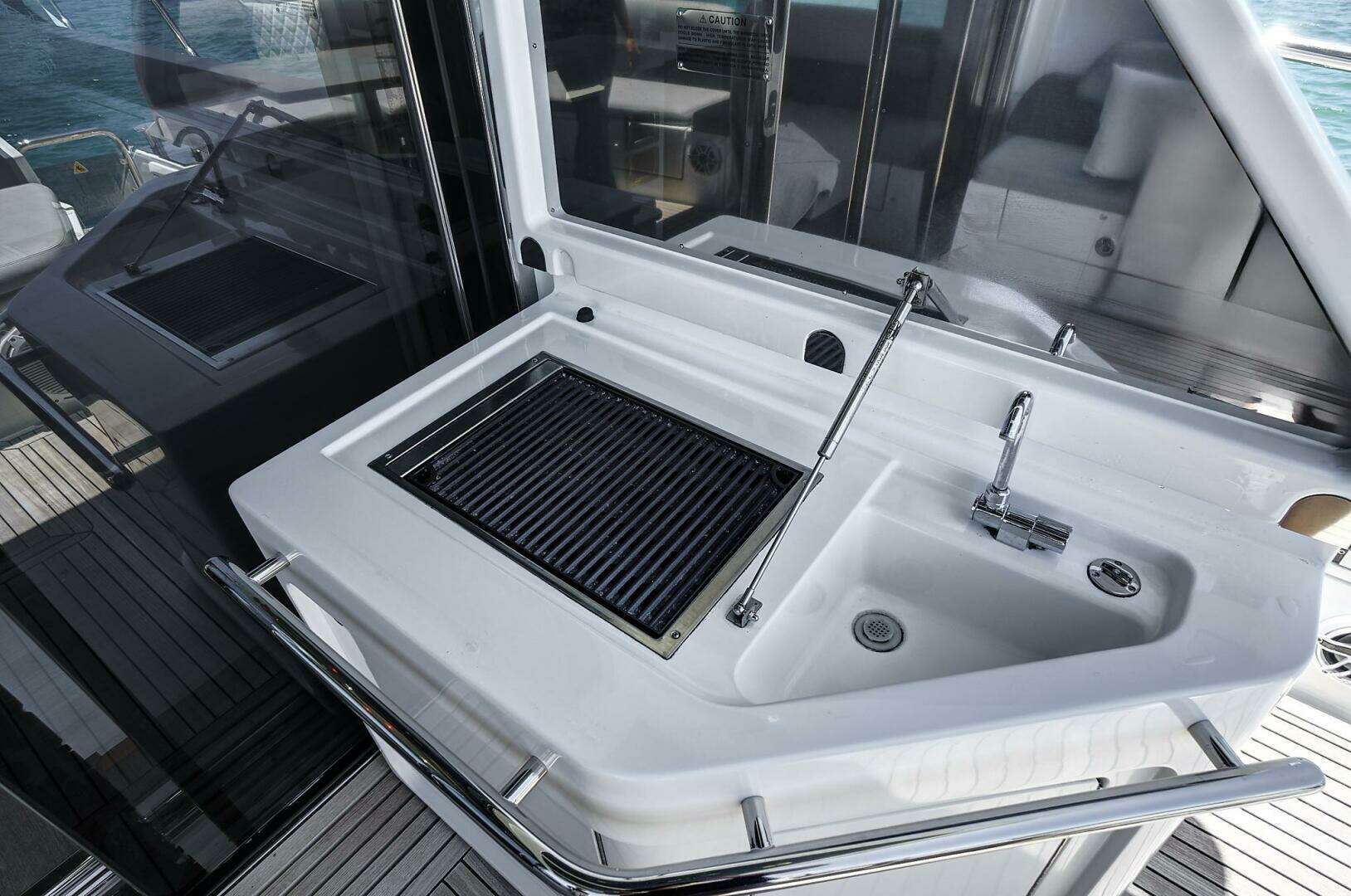 2015 Azimut 55S - Image 5