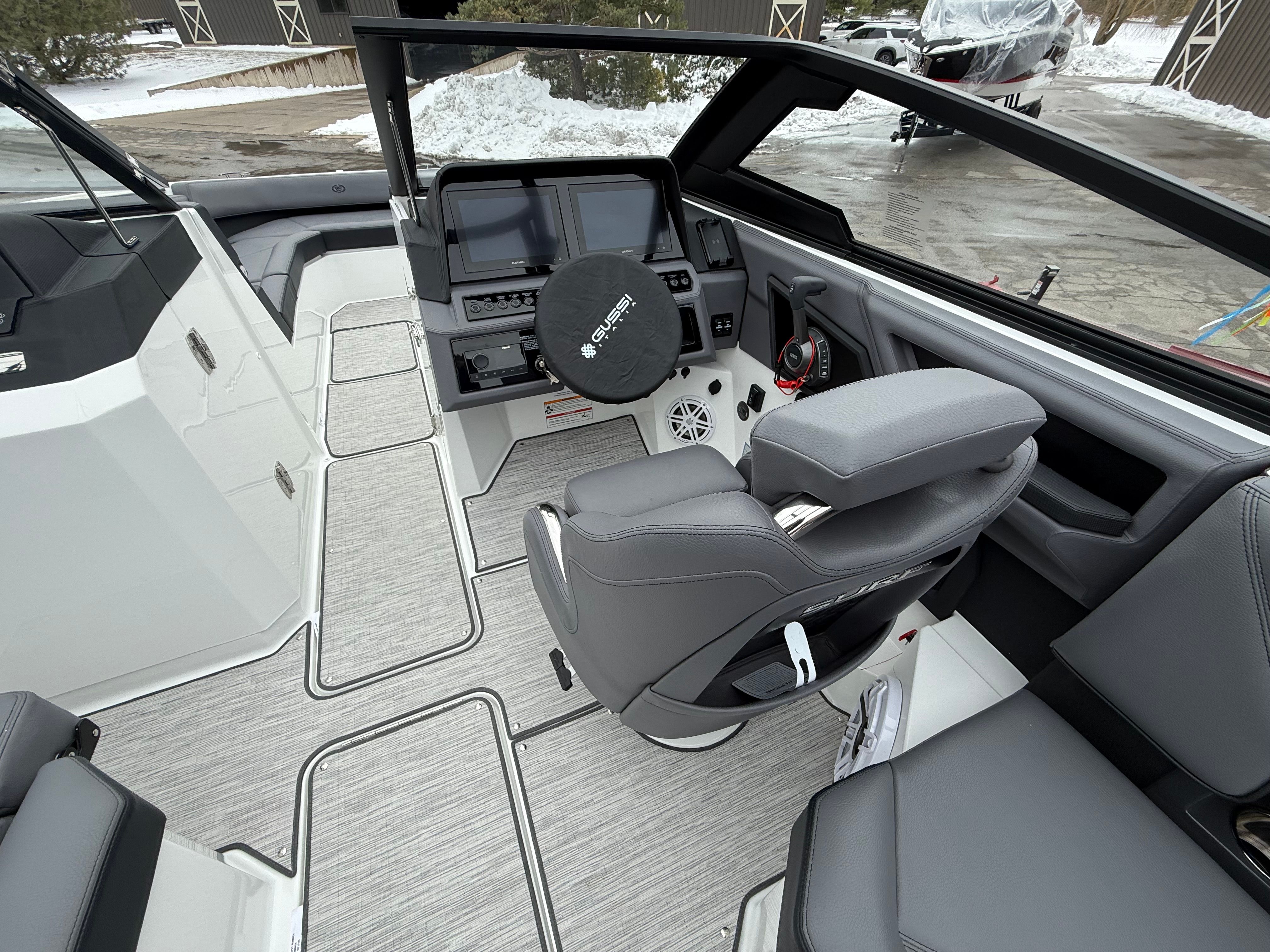 2026 Cobalt R8 Surf - 30