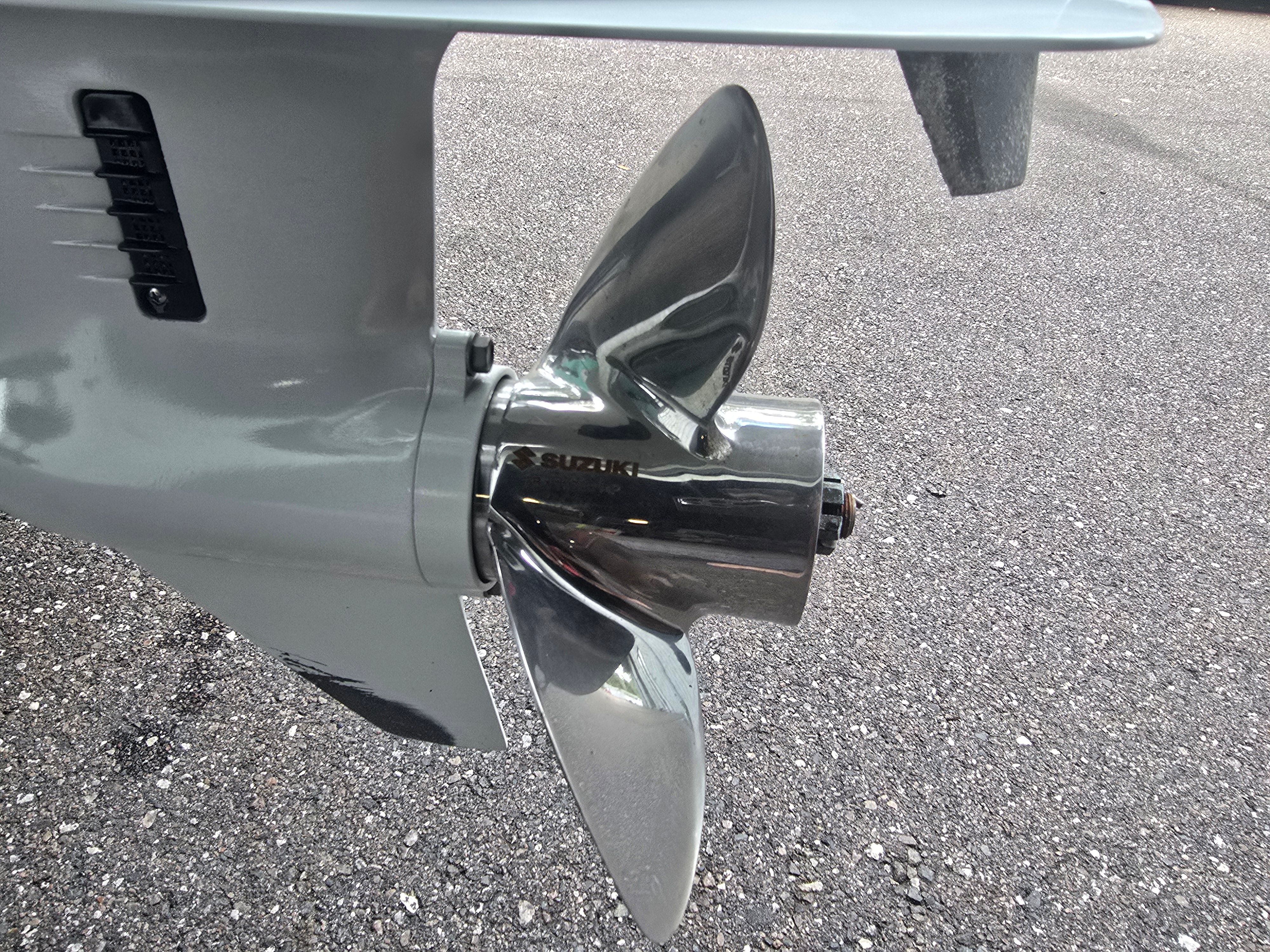 Close-up of a Suzuki boat propeller on a 2022 Panga Eduardono.