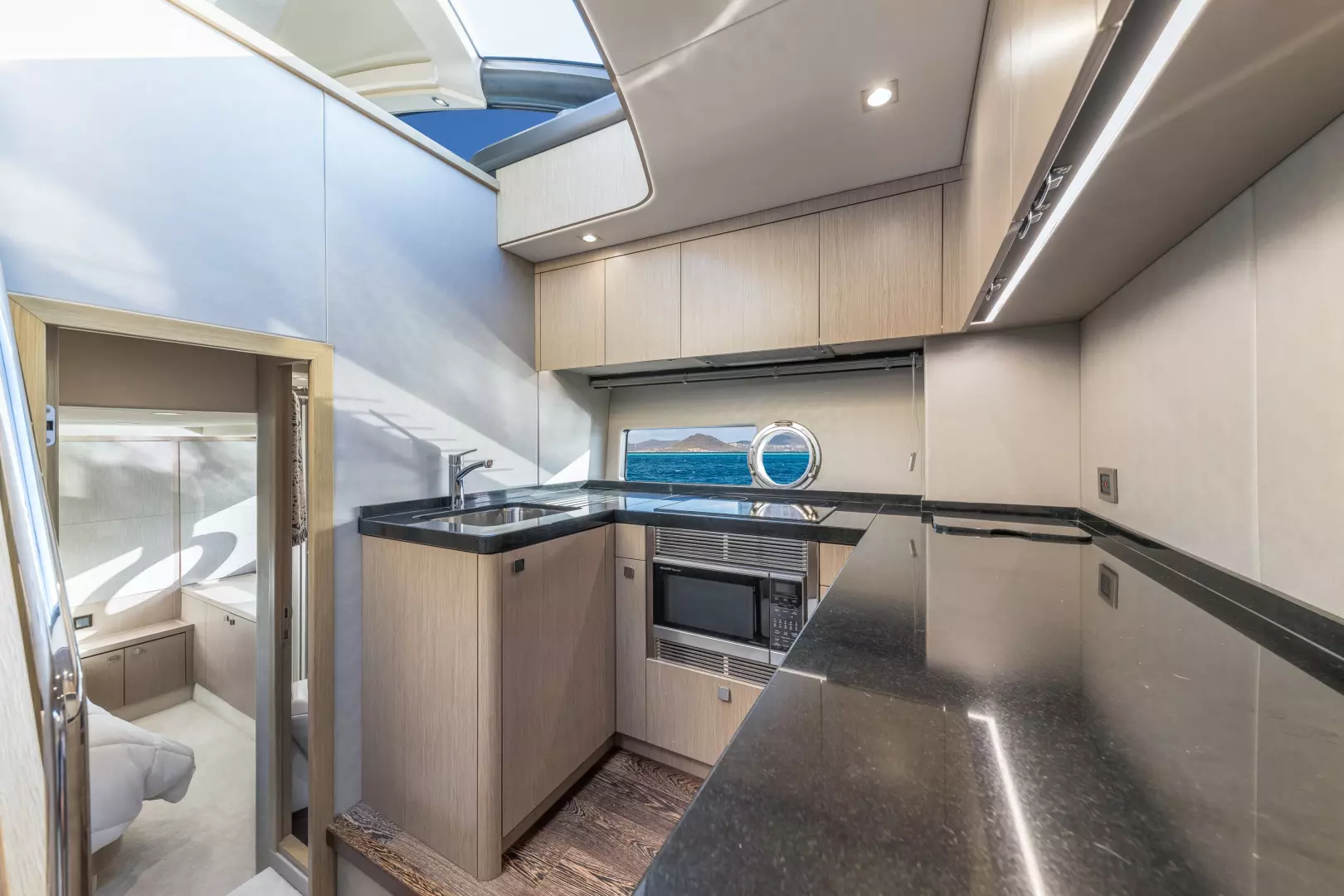 2017 Sunseeker Predator - Image 36