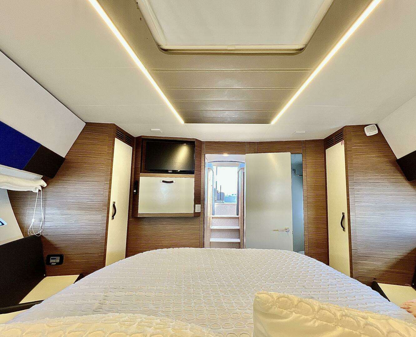2014 Rodman Muse 44 - Image 8