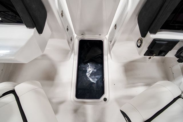 2026 Stingray 20 SBX - 15
