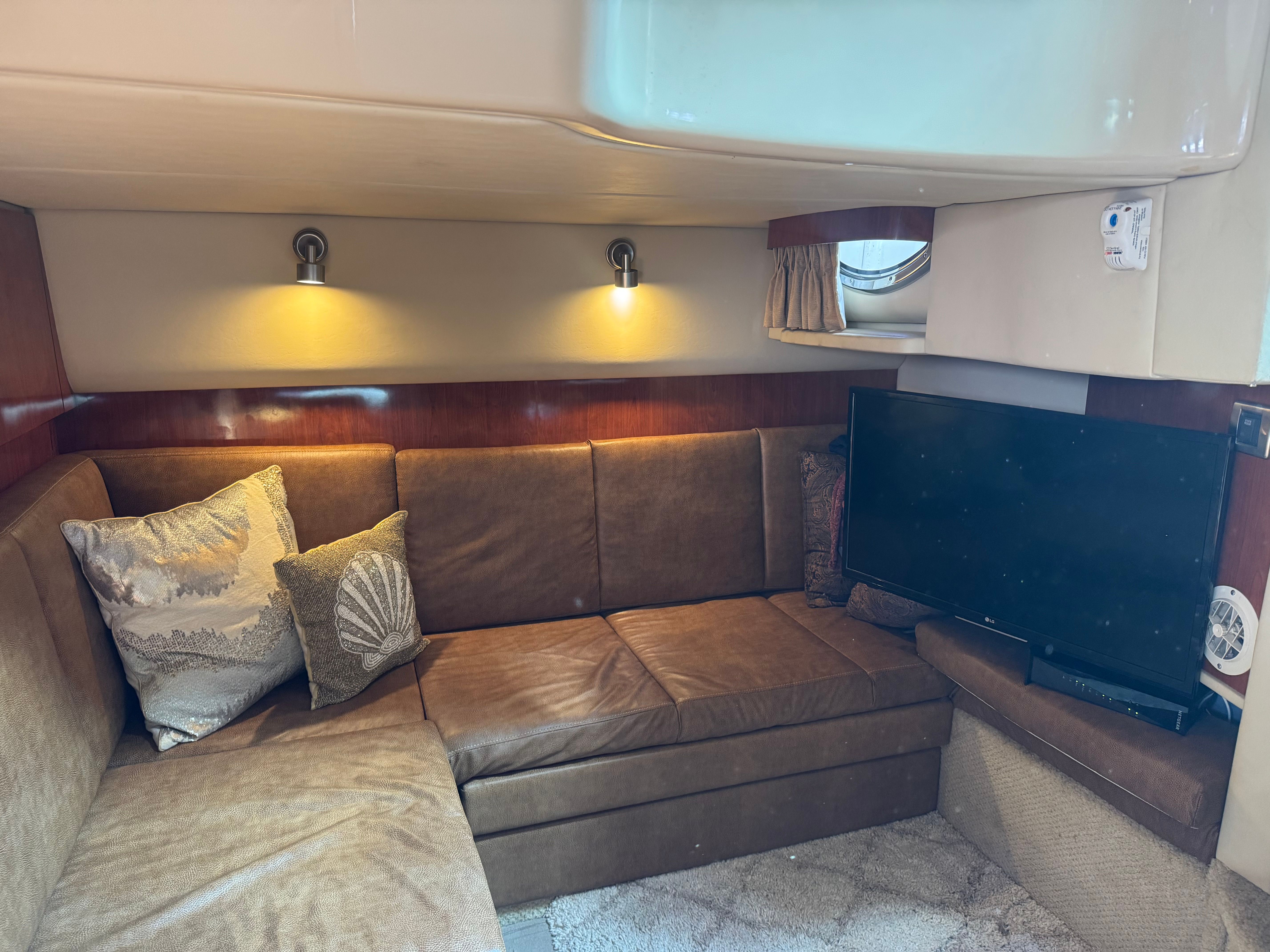2006 Sea Ray 38 Sundancer - 5