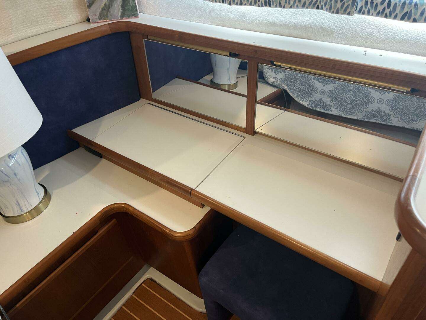 1995 Carver 440 Aft Cabin - Image 40
