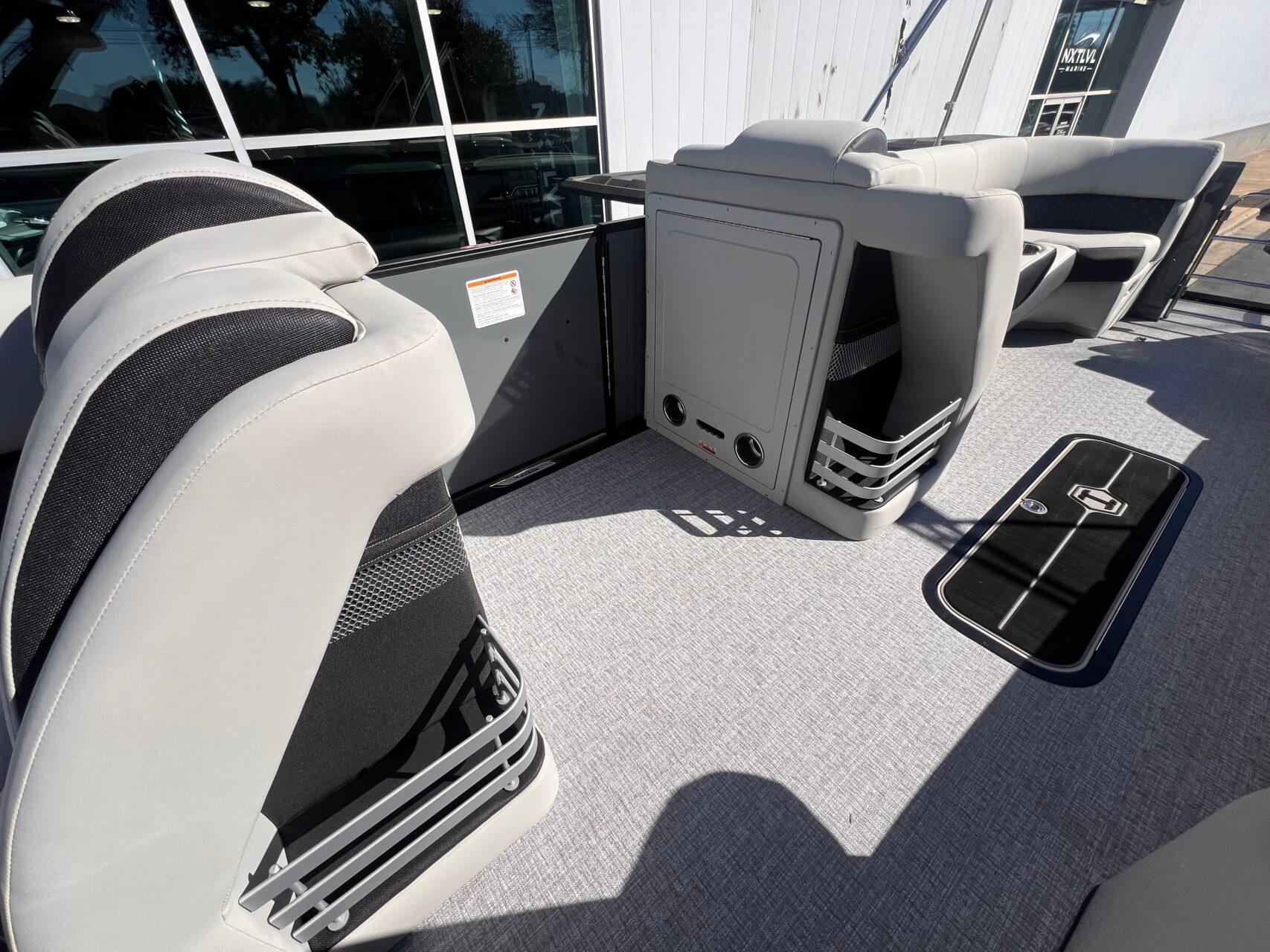 2025 Harris Grand Mariner 270 - 19