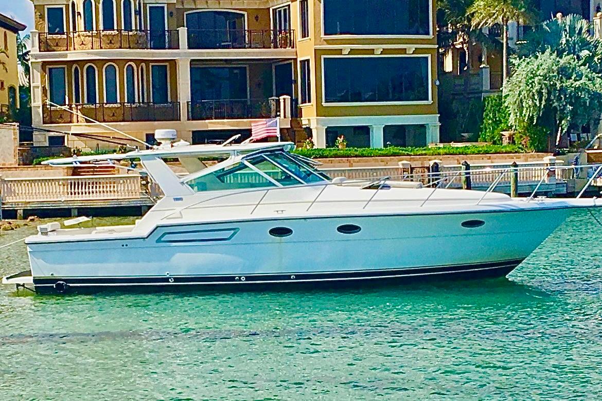 2000 Tiara Yachts 3700 Open
