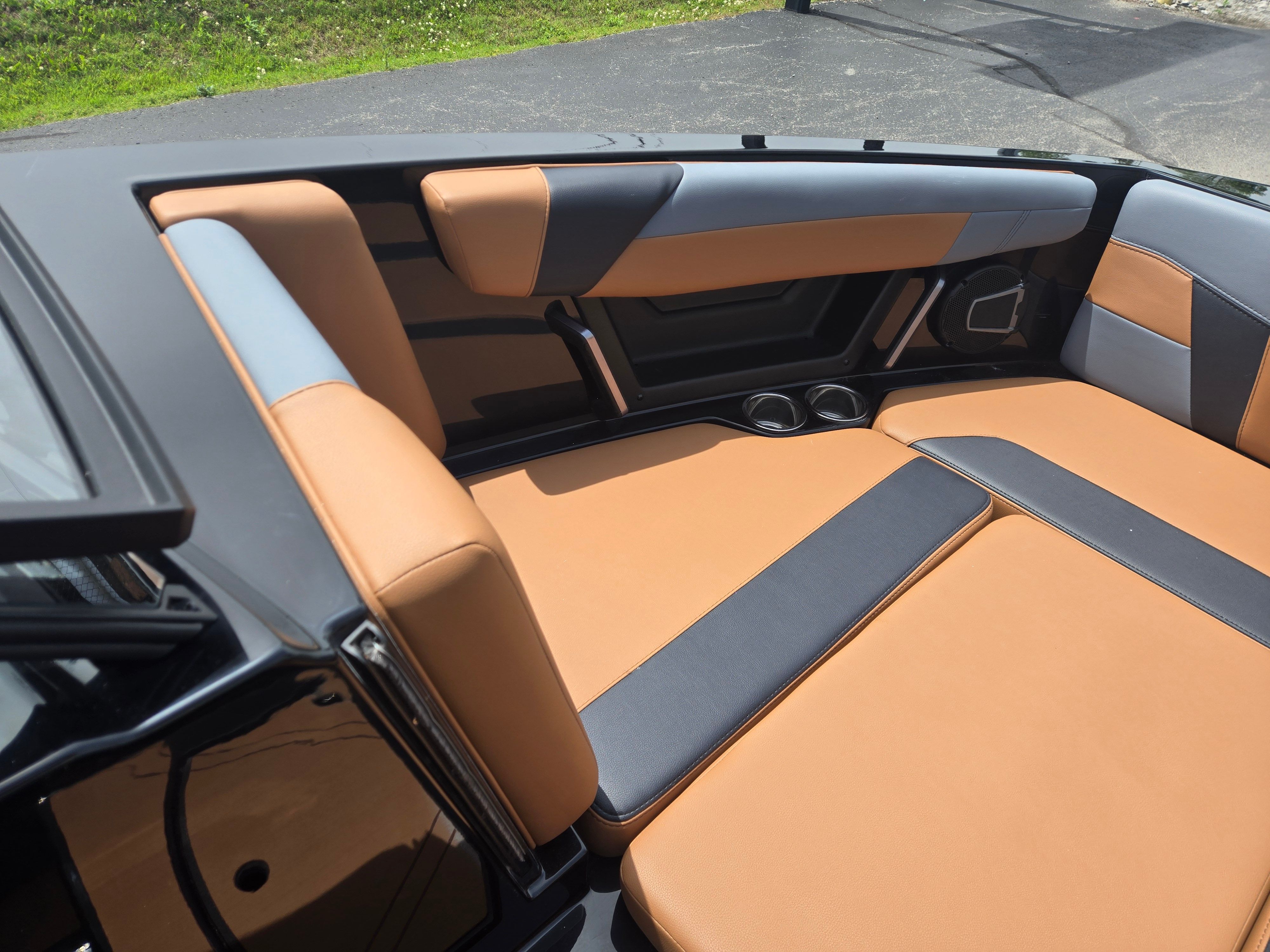 2026 AXIS T250 - Image 24