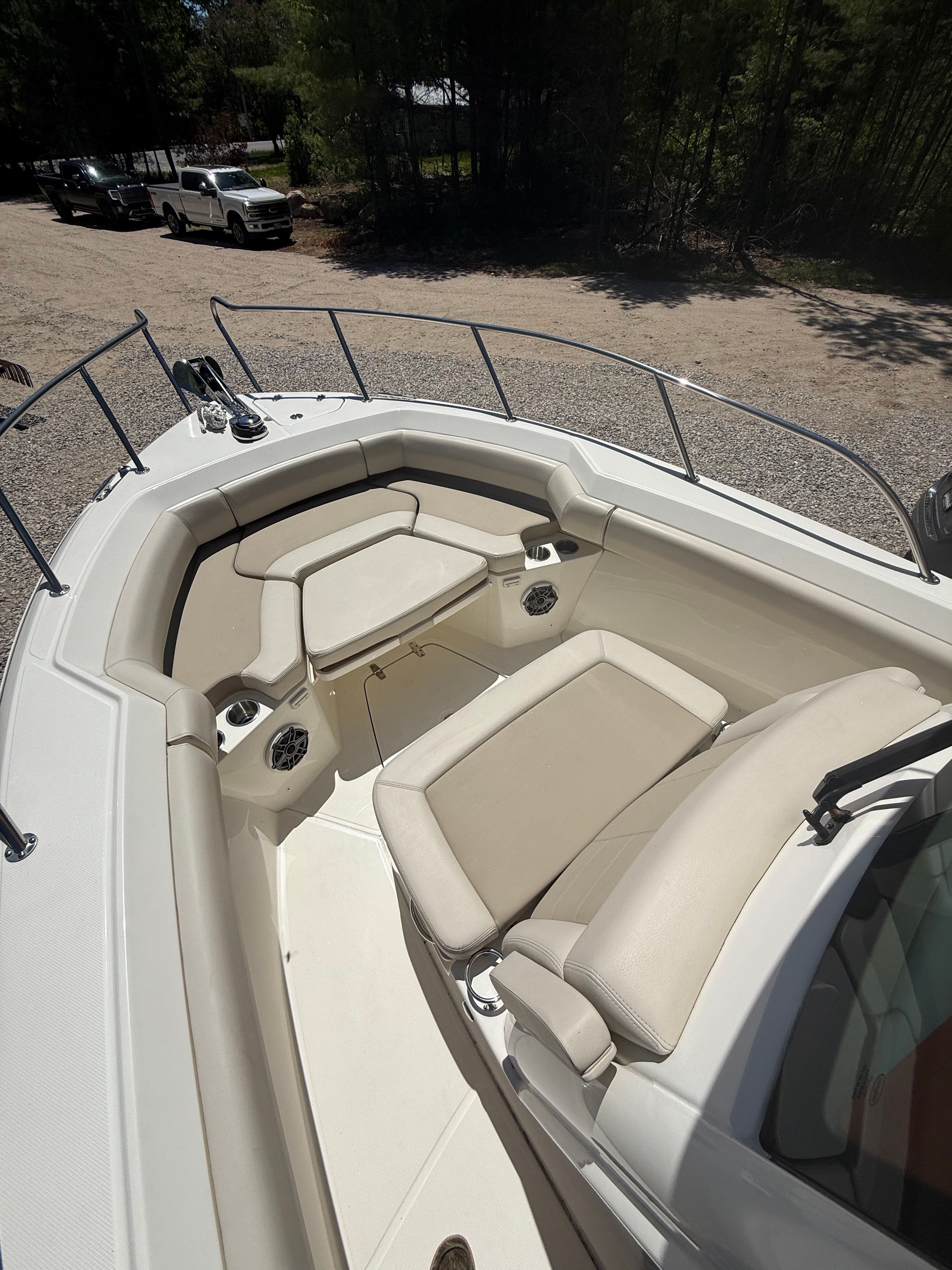Interior view of 2024 Boston Whaler 250 Outrage boat.