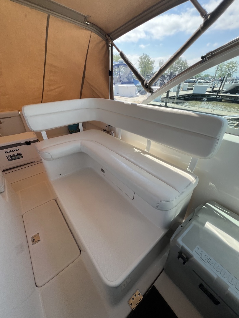 2000 Tiara Yachts 29 Coronet - Image 11